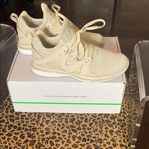 APL techloom ascend sneaker